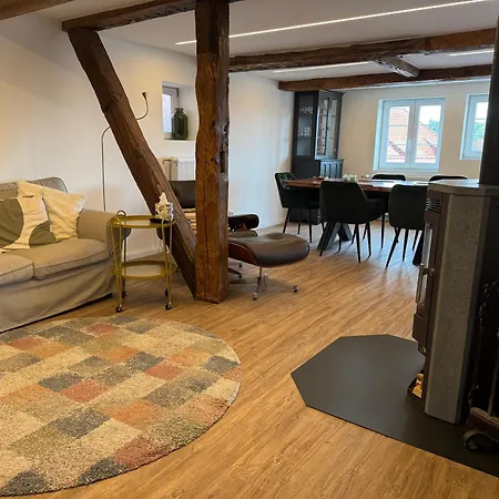 Modernes Stadtwohnen Im Charmanten Fachwerk, Mindestaufenthalt 3 Tage * 普劳西